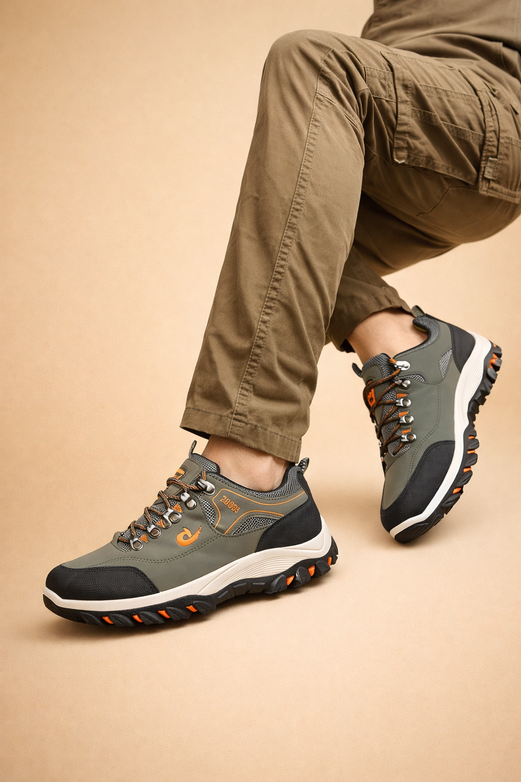 Men's Breathable Trail Hiking Shoes with Grip Outsole for Autumn