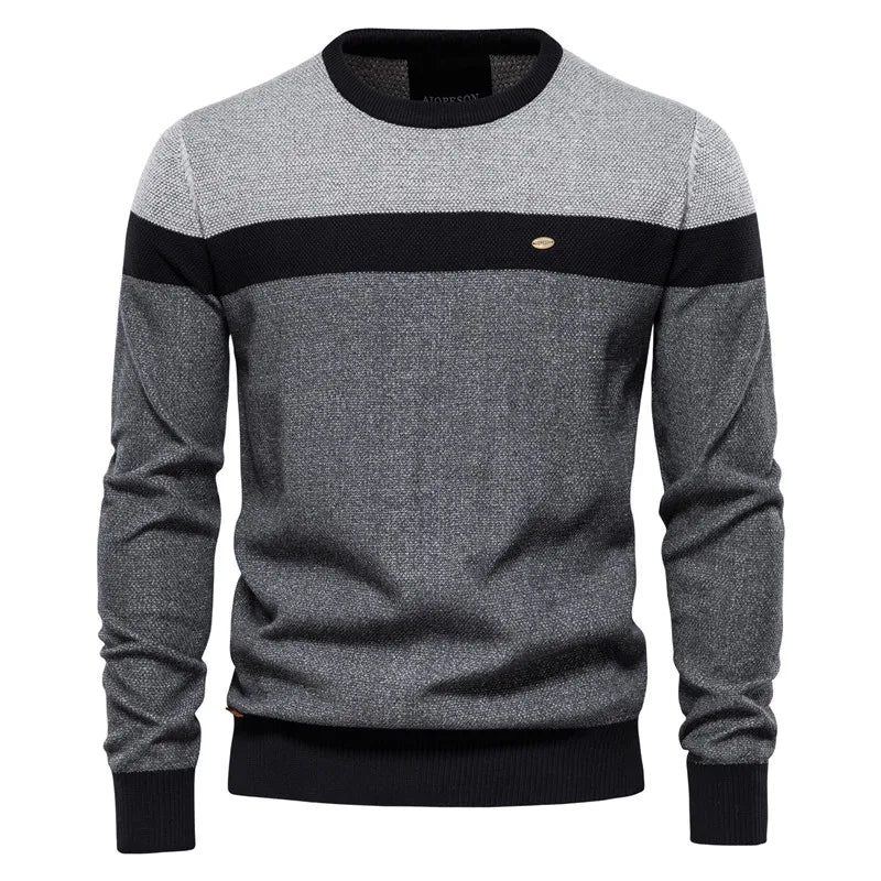 Men's Classic Crew Neck Knitted Jumper for Autumn Layering