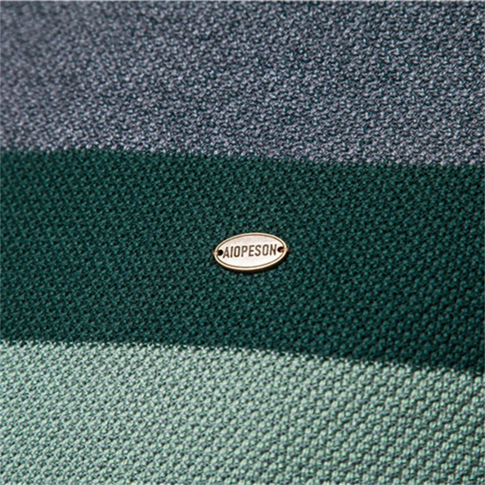 Men's Classic Crew Neck Knitted Jumper for Autumn Layering