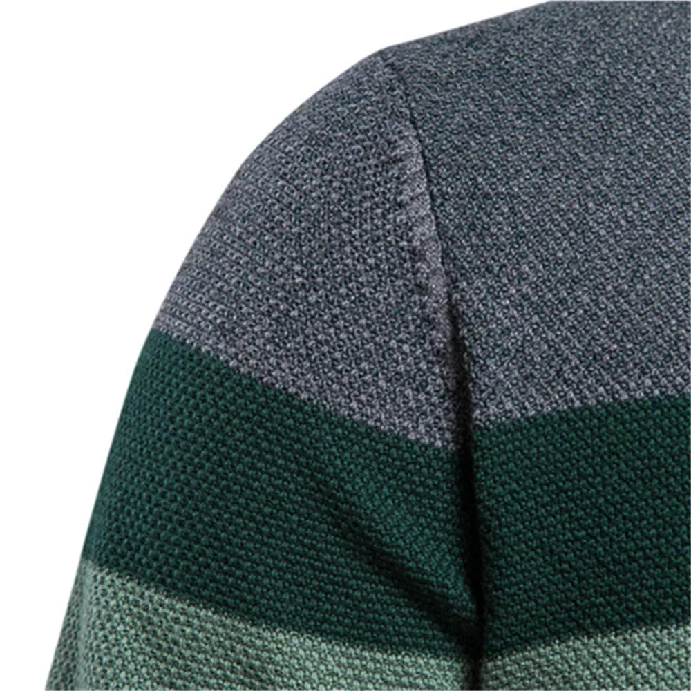 Men's Classic Crew Neck Knitted Jumper for Autumn Layering
